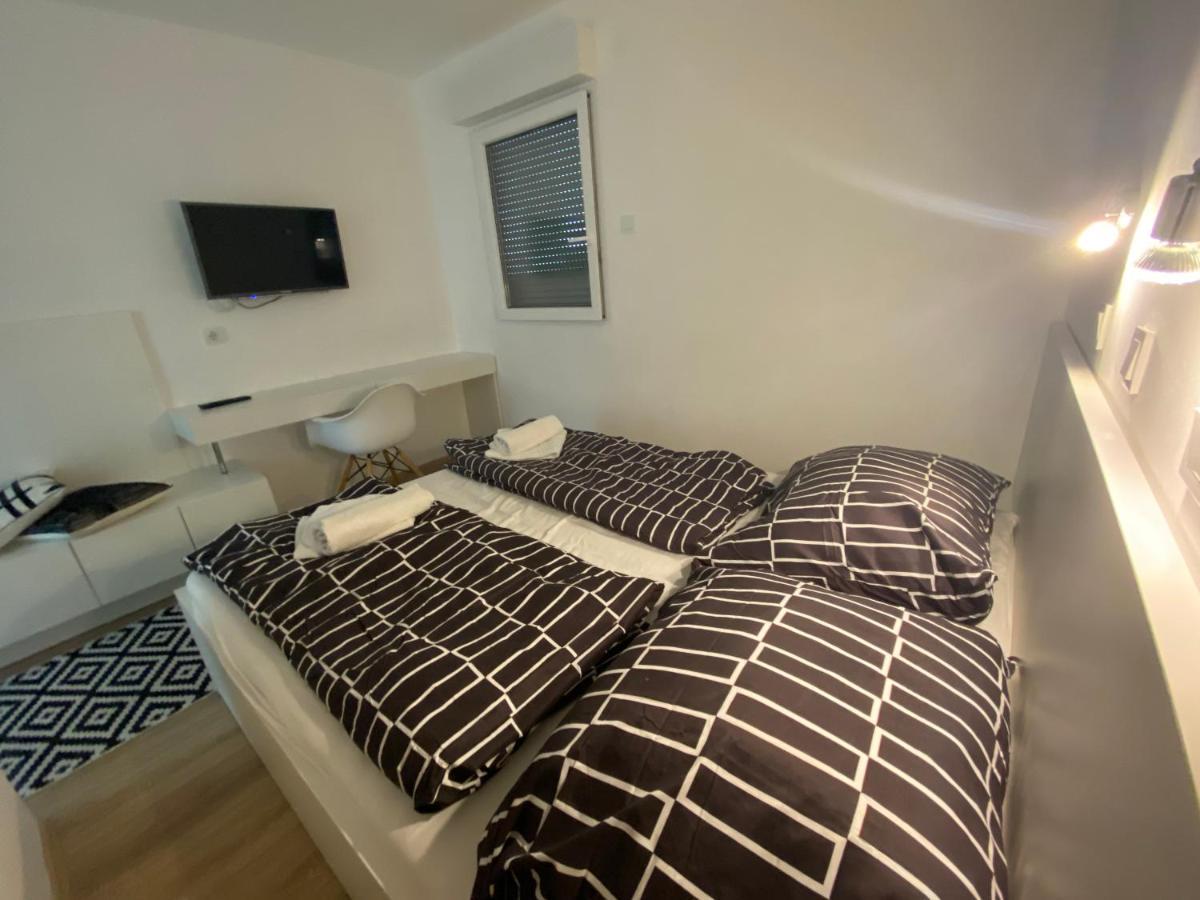 Sea La Vie Rooms Novi Vinodolski Buitenkant foto